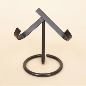 New Large Heart Crystal Stand - Black